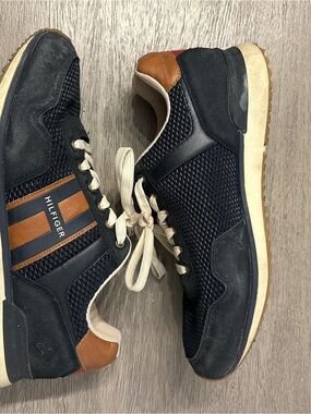 Tommy Hilfiger Black and Tan Low-Top Men's Sneakers